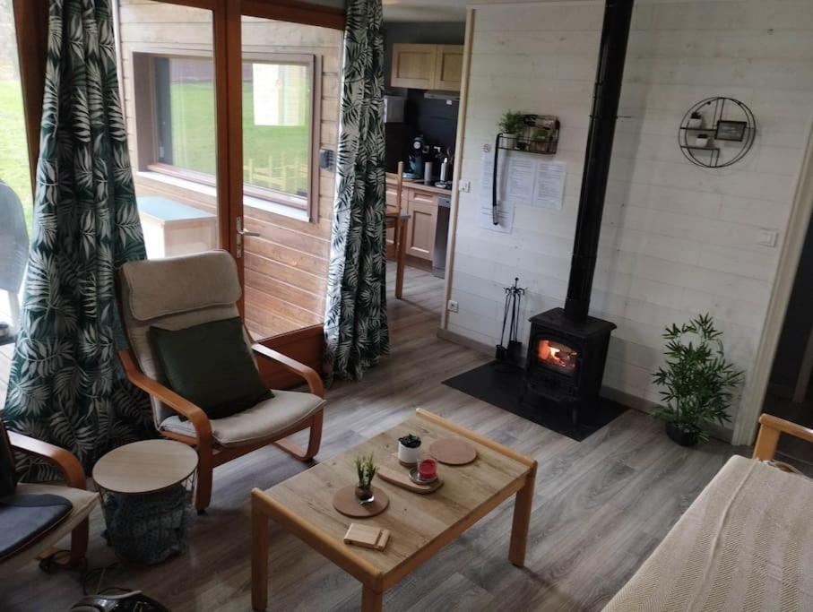 Gite N°4, En Pleine Nature, Frontalier Signy-le-Petit Buitenkant foto